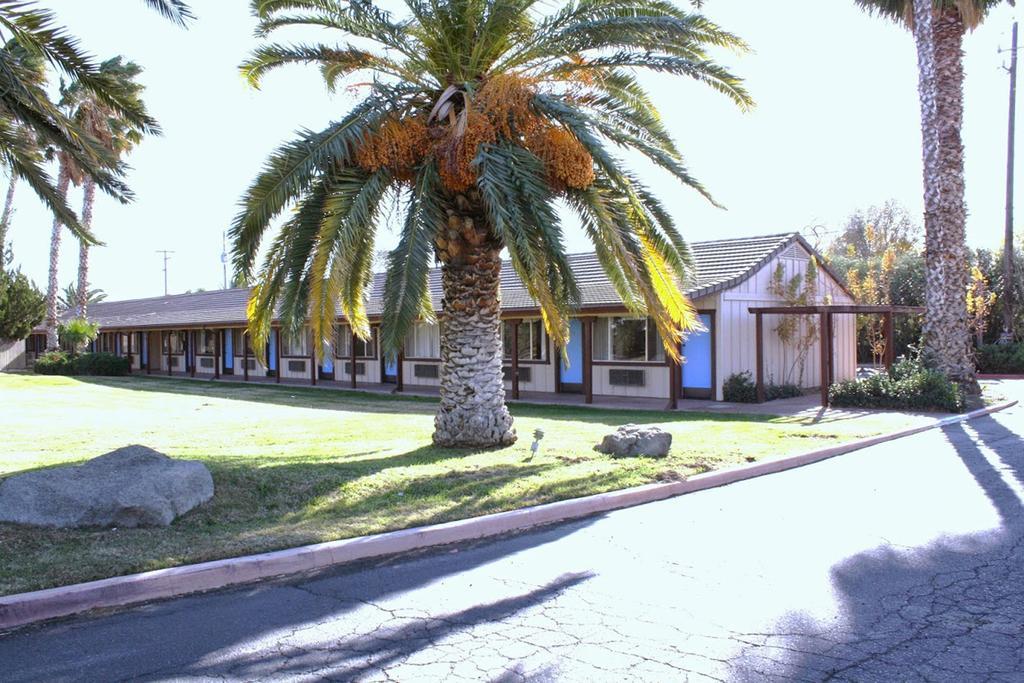 Cambridge Inn Motor Lodge Coalinga Exterior photo